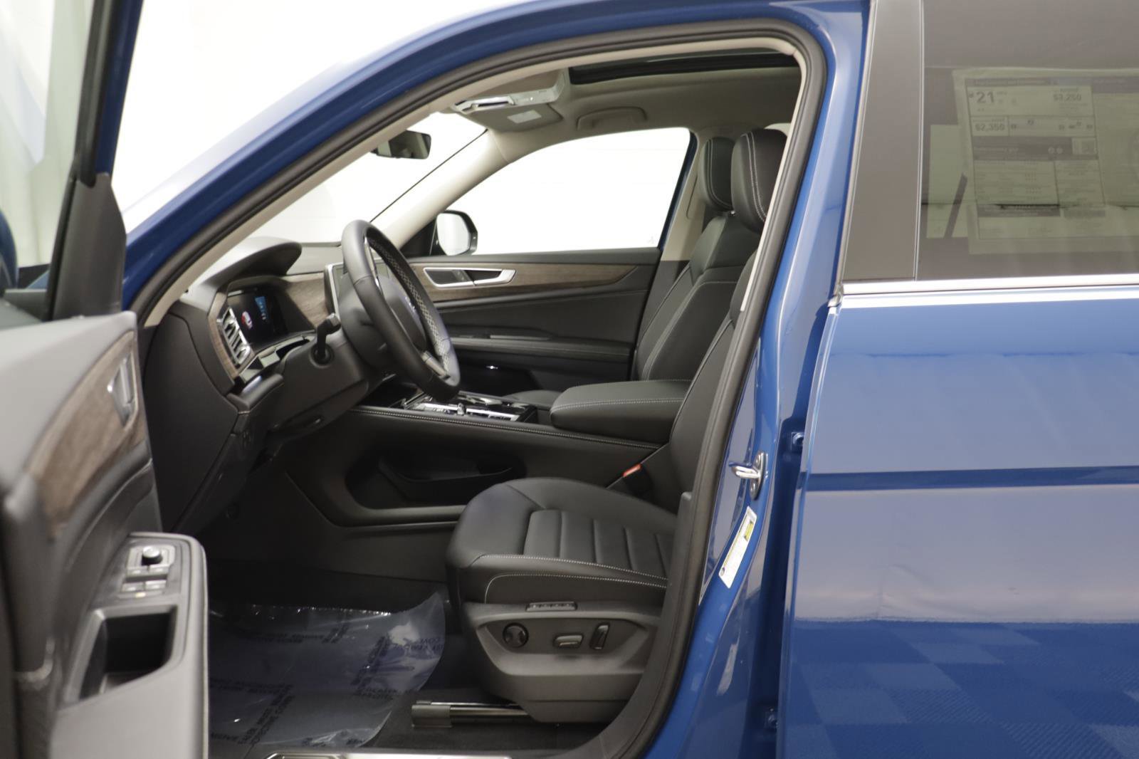 New 2026 Volkswagen Atlas SEL image 5