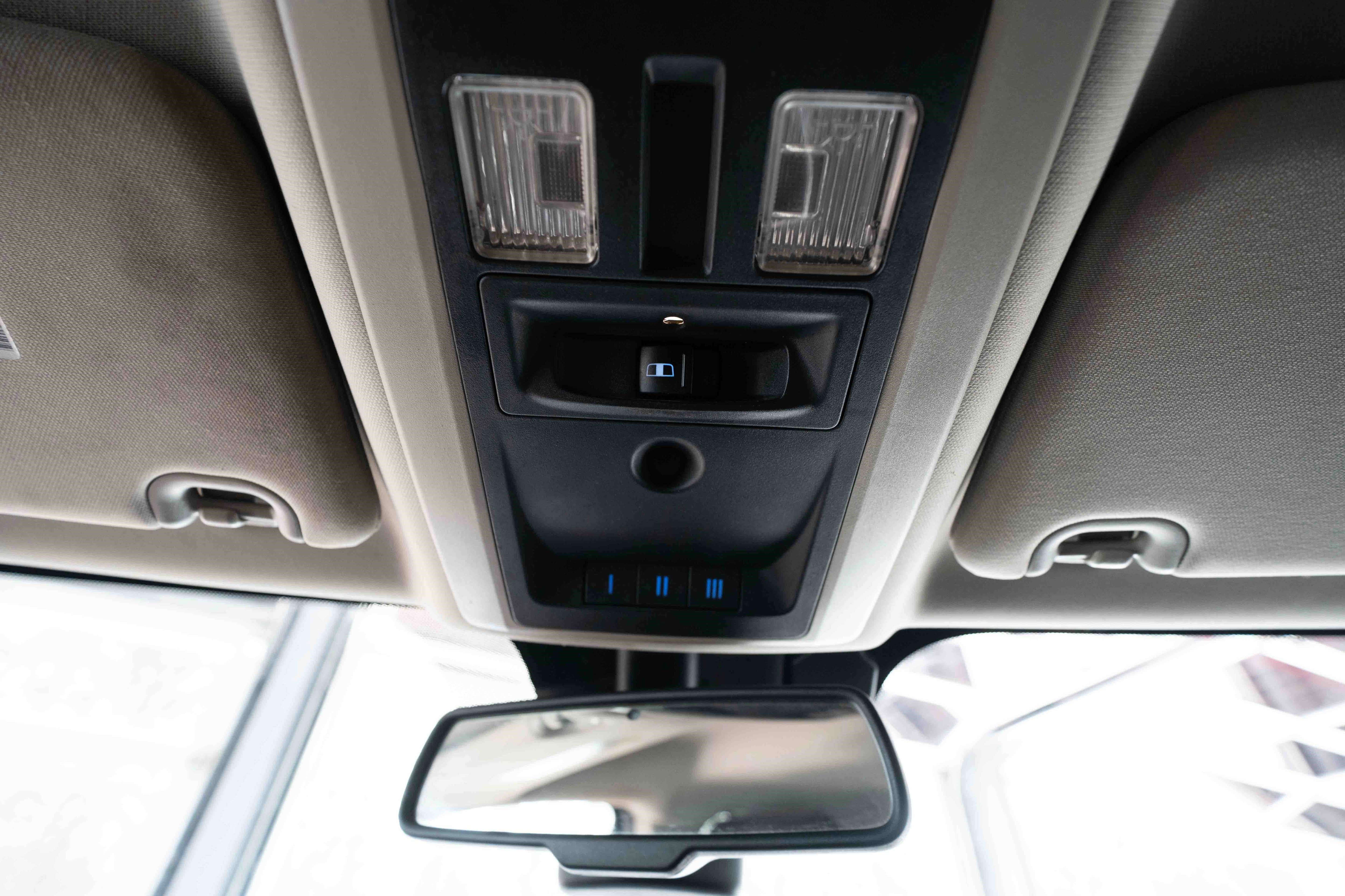 Used 2014 RAM 1500 Sport w/ Sport Premium Group image 17