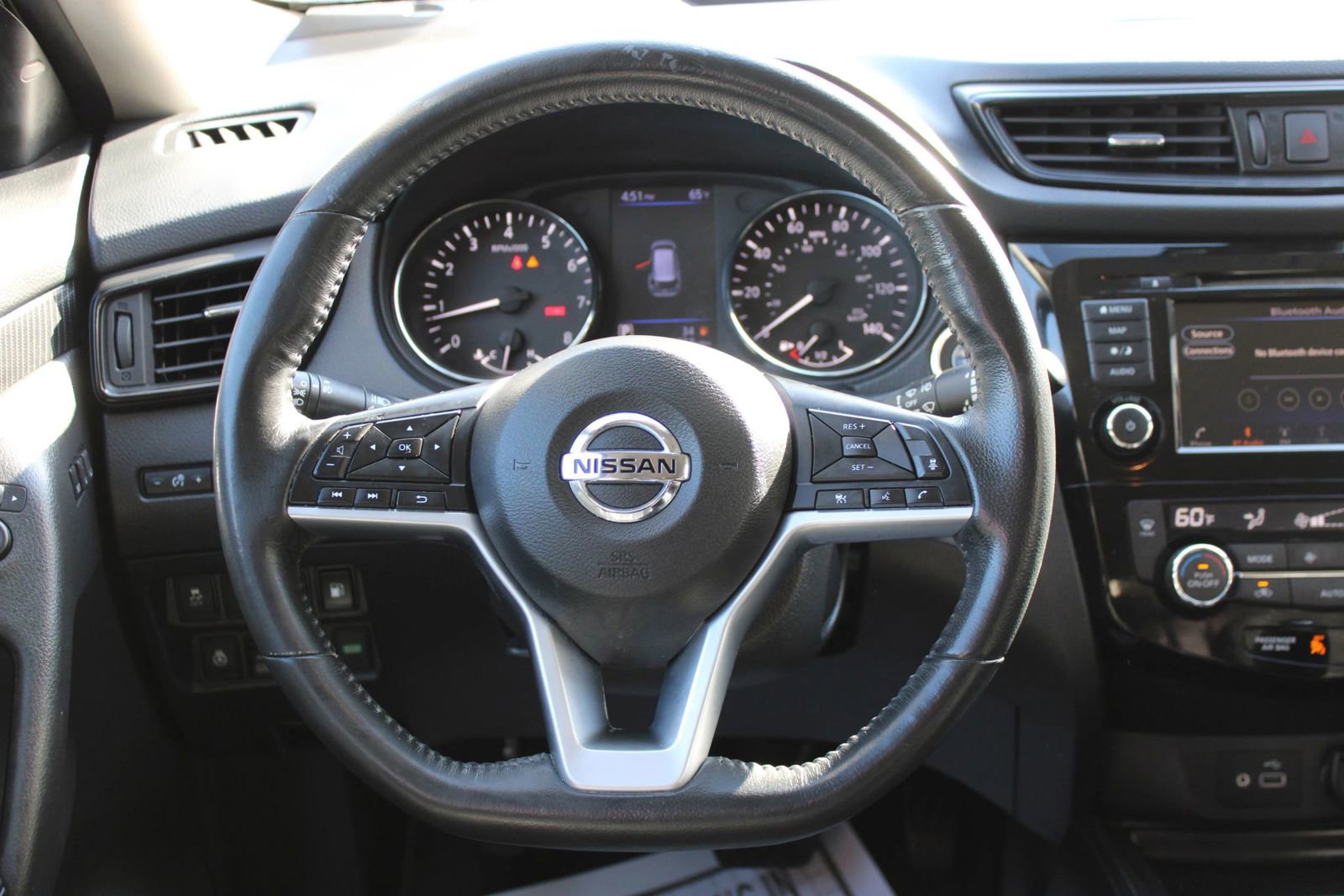 Used 2018 Nissan Rogue SL image 28