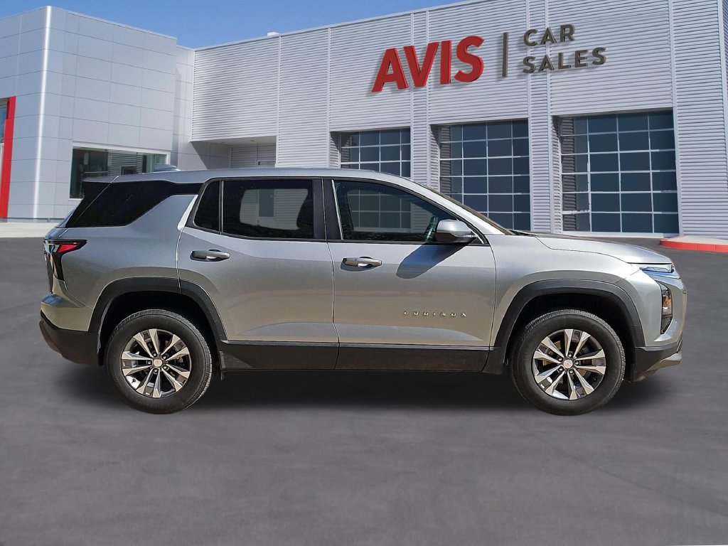 Used 2026 Chevrolet Equinox LT FWD image 5