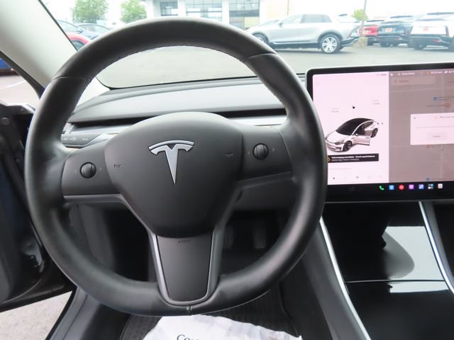 Used 2019 Tesla Model 3 Standard Range Plus RWD image 14