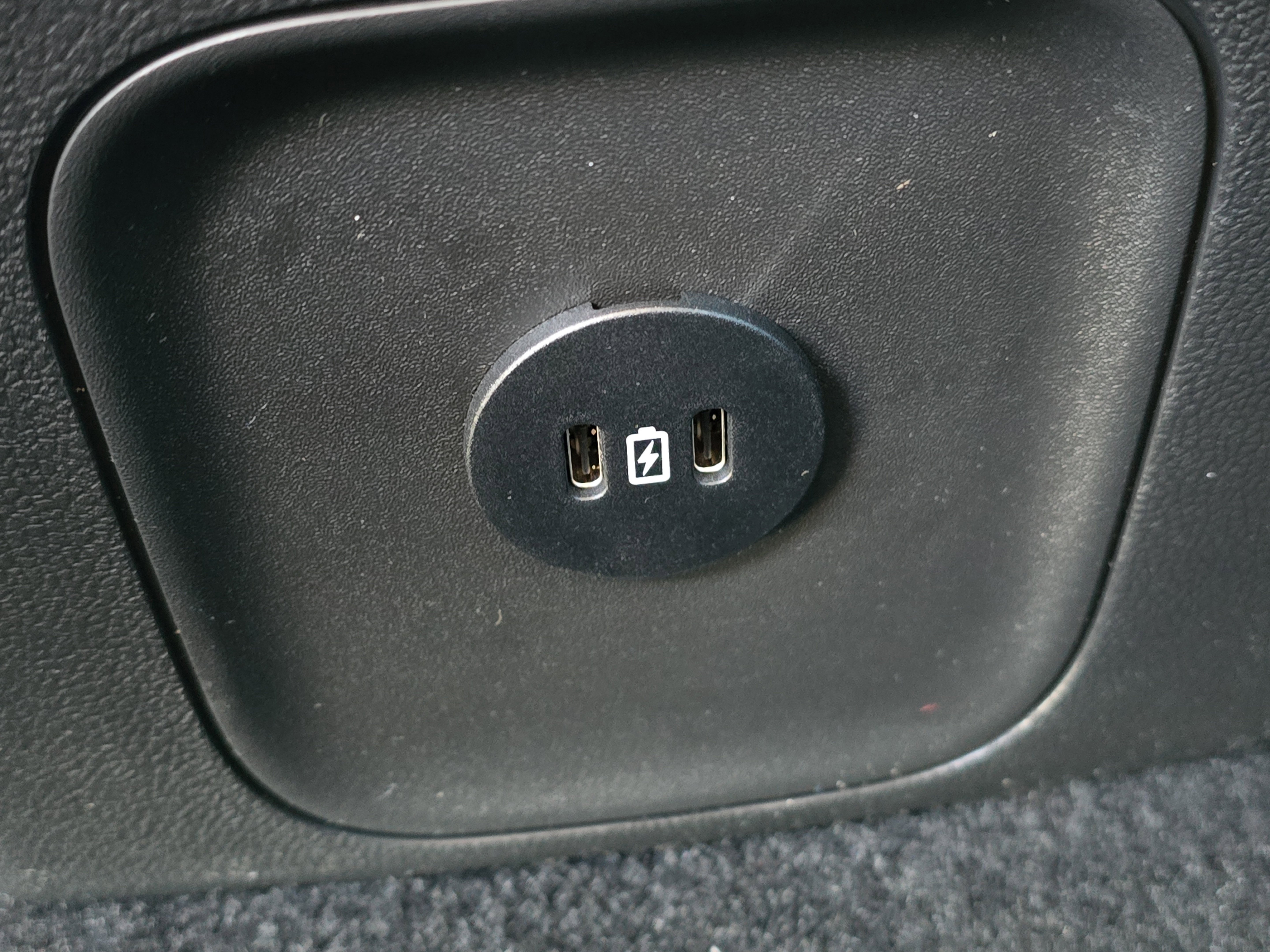 New 2025 Ford Escape ST-Line w/ Cold Weather Package image 15