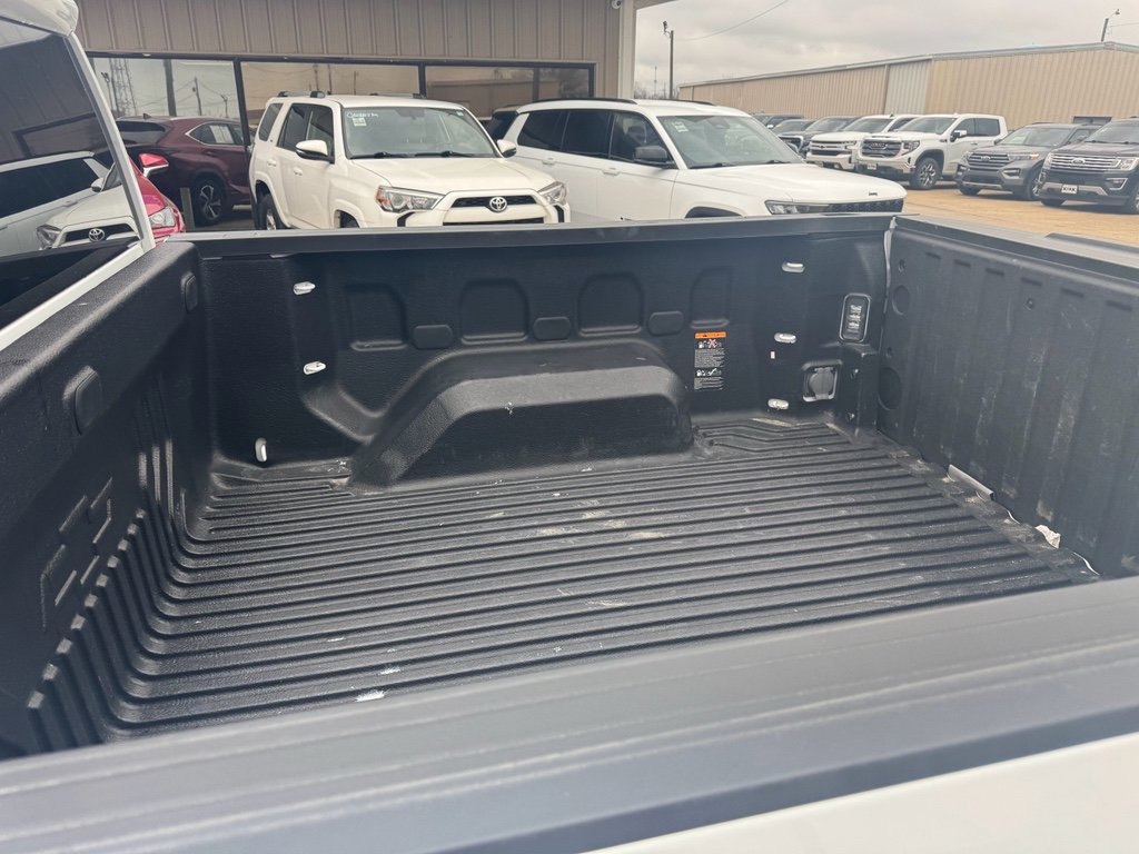 Used 2024 Chevrolet Silverado 1500 LT image 9