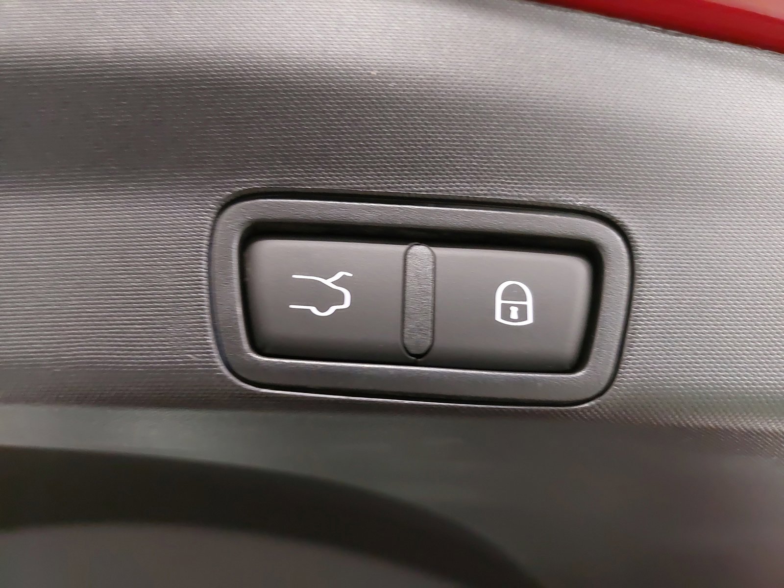 New 2025 Alfa Romeo Stelvio Sprint image 14