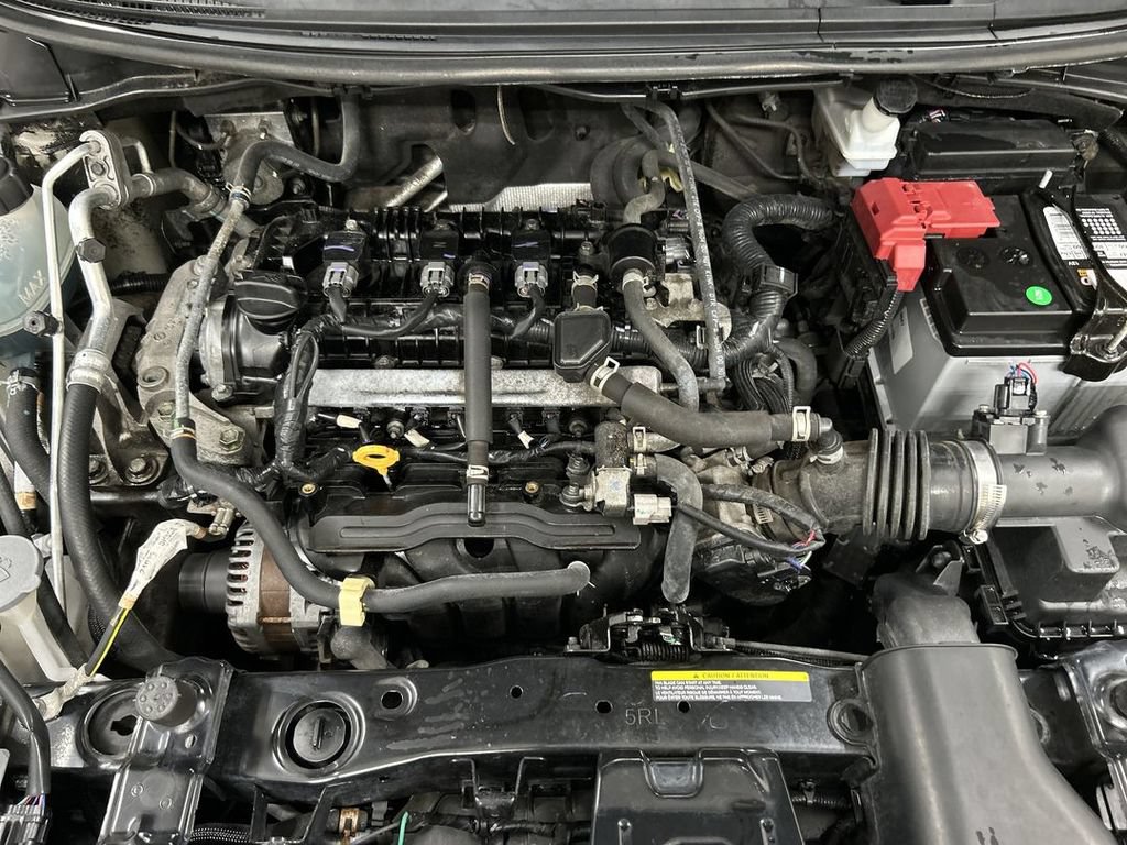 Used 2020 Nissan Versa SR w/ Convenience Package FWD image 23
