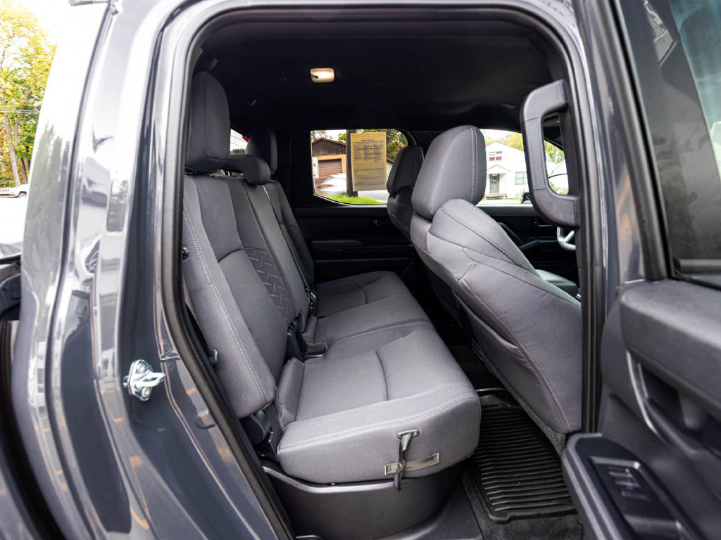 Used 2024 Toyota Tacoma SR5 AWD/4WD image 28