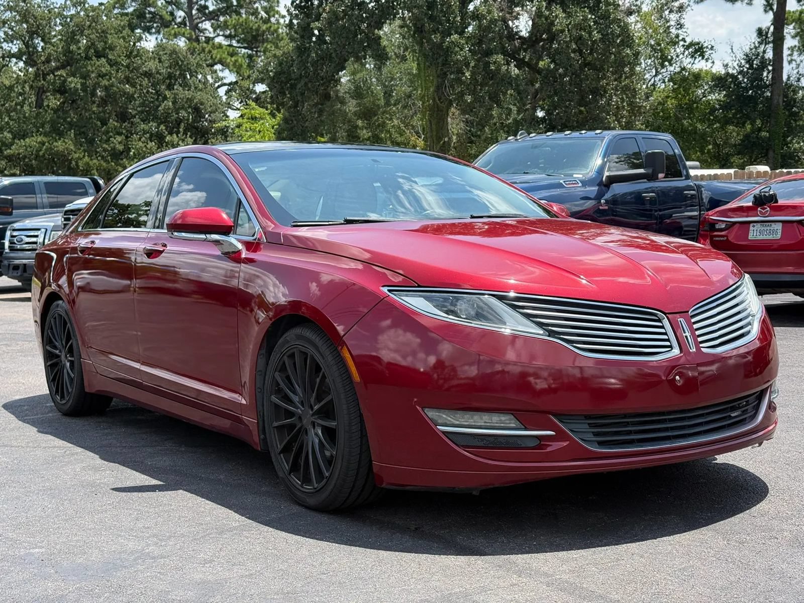 Used 2013 Lincoln MKZ AWD image 3