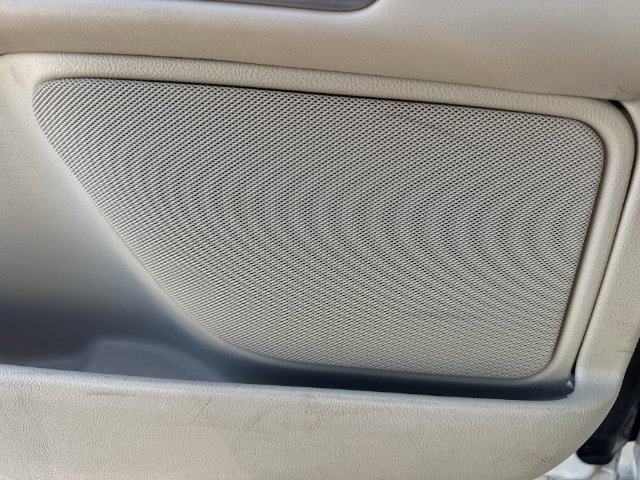 Used 2013 Lincoln MKZ FWD image 25