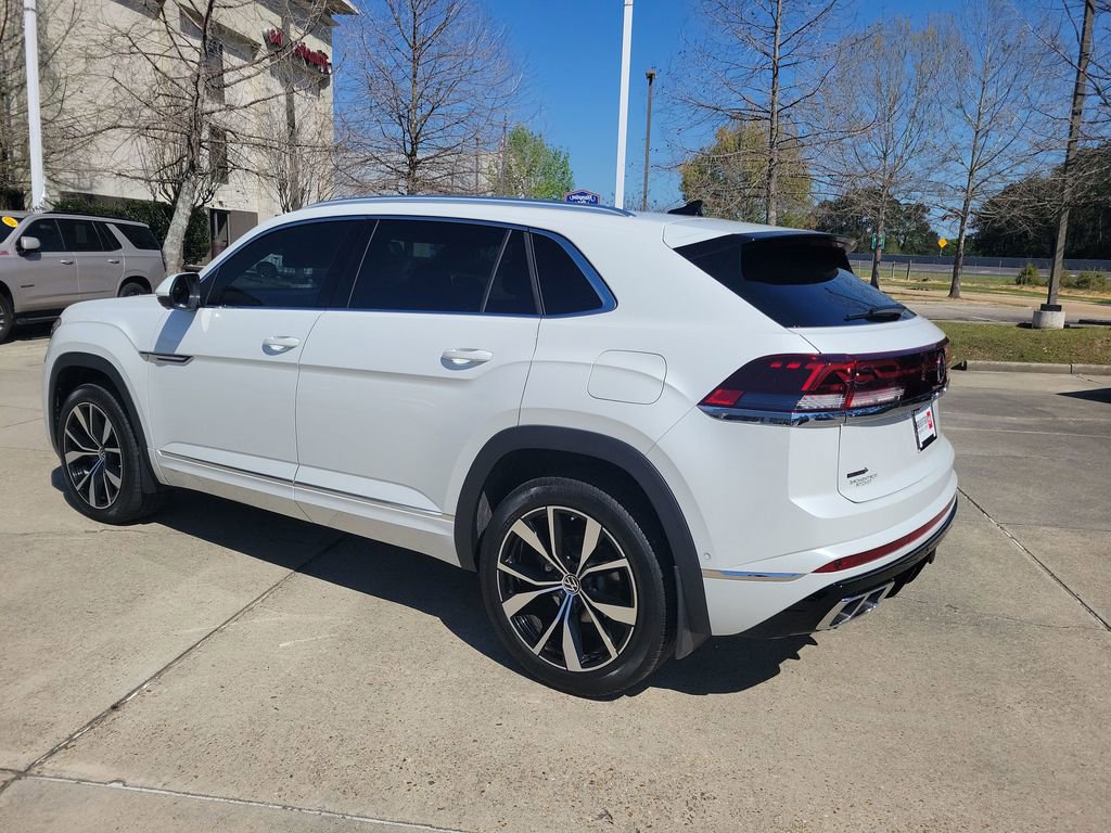 Used 2024 Volkswagen Atlas Cross Sport SEL Premium R-Line image 3