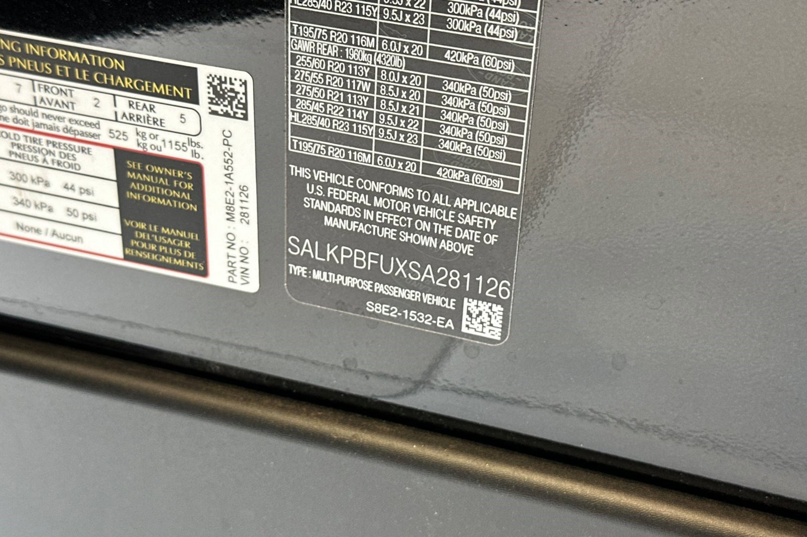 Certified 2025 Land Rover Range Rover Long Wheelbase SE image 38