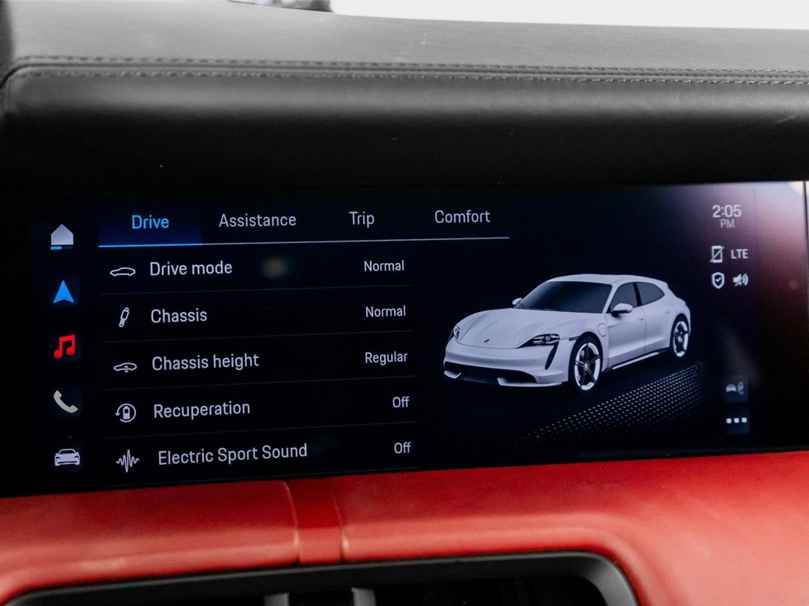 Used 2023 Porsche Taycan GTS w/ Technology Package image 40