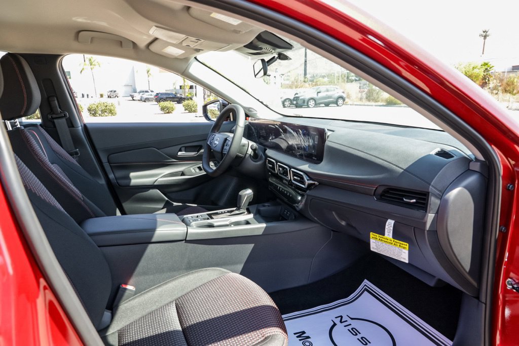New 2027 Nissan Sentra SR FWD image 21