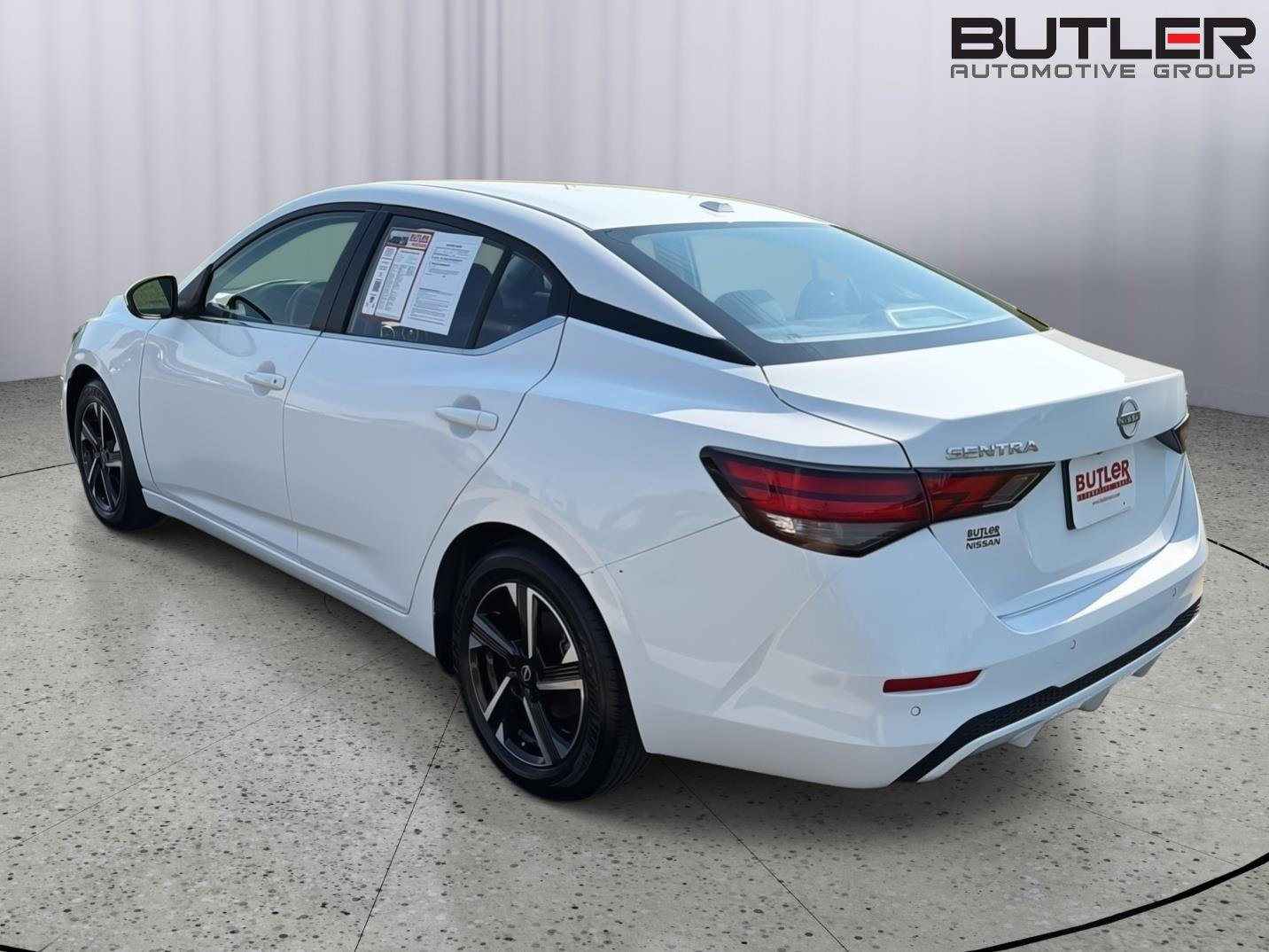 Used 2024 Nissan Sentra SV FWD image 4