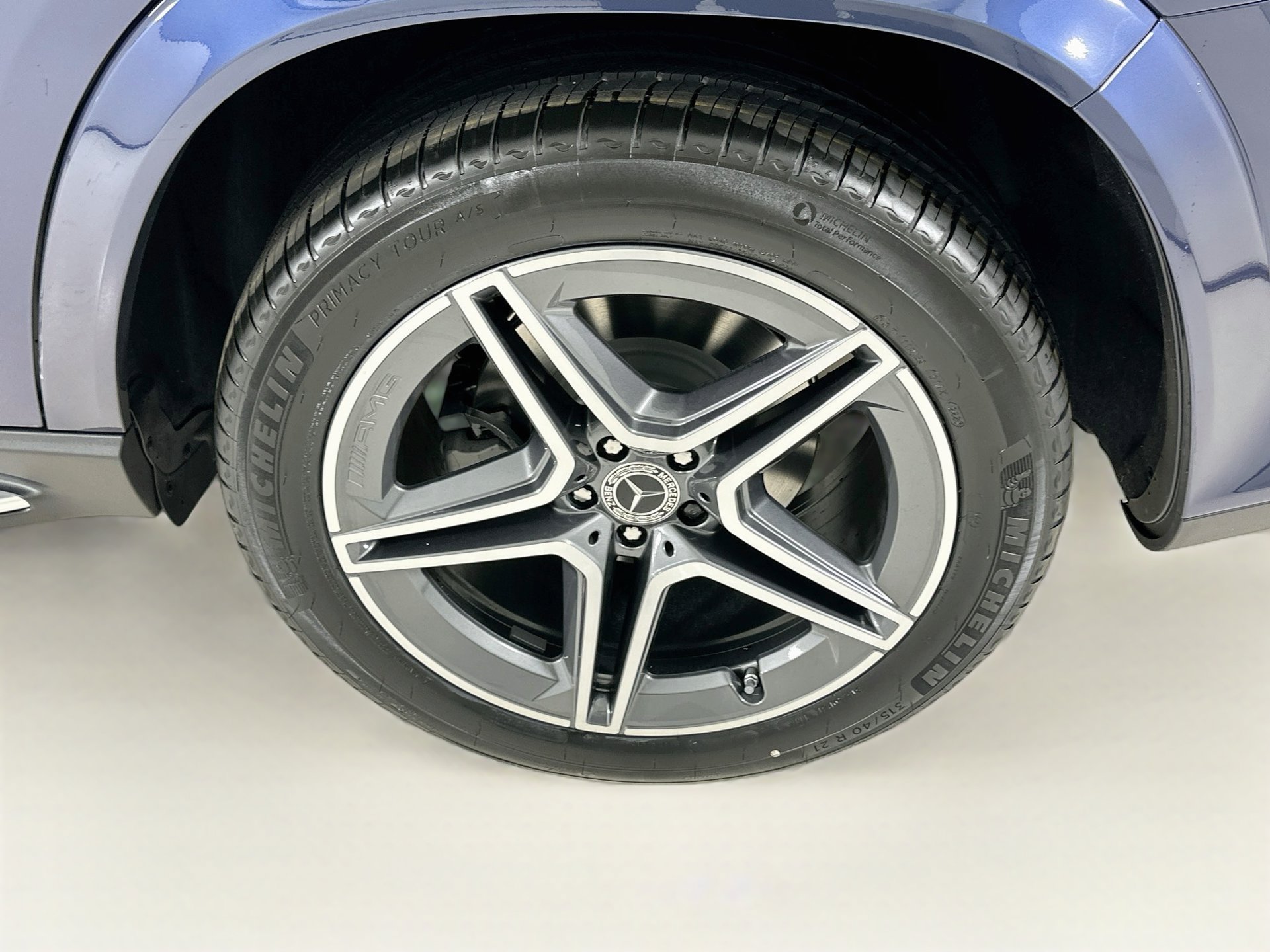 New 2027 Mercedes-Benz GLS 450 4MATIC image 35
