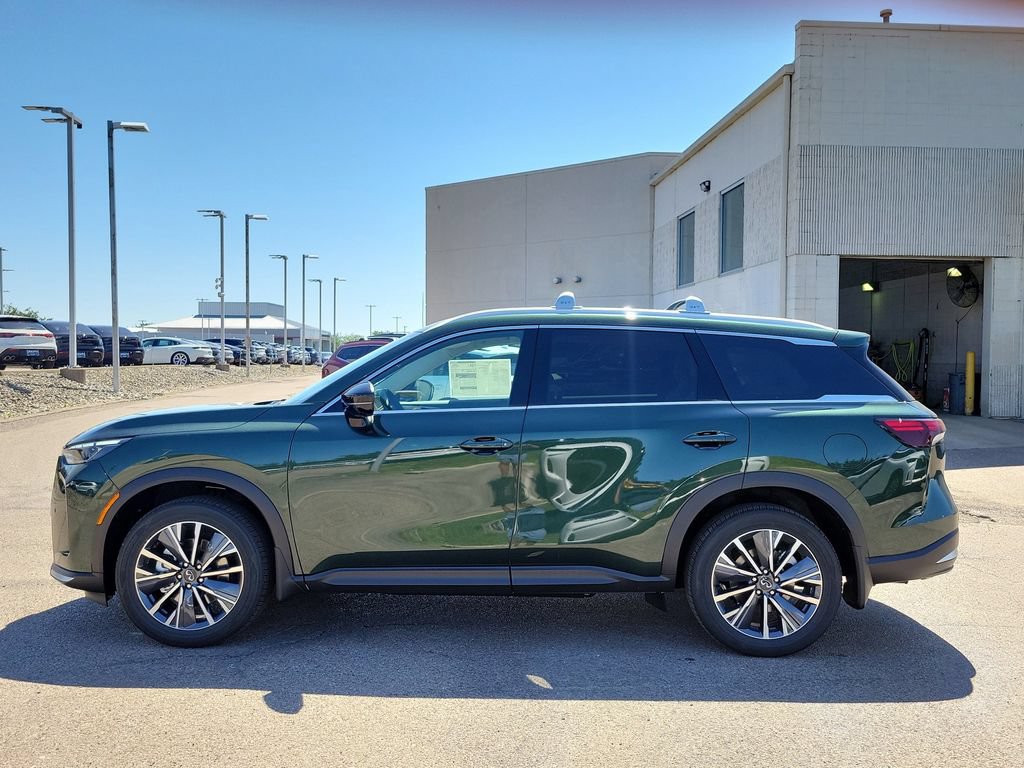 New 2027 INFINITI QX60 Luxe w/ Family Package AWD/4WD image 2