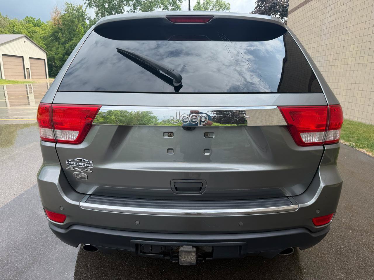 Used 2012 Jeep Grand Cherokee Overland w/ Mopar Chrome Edition Group AWD/4WD image 6