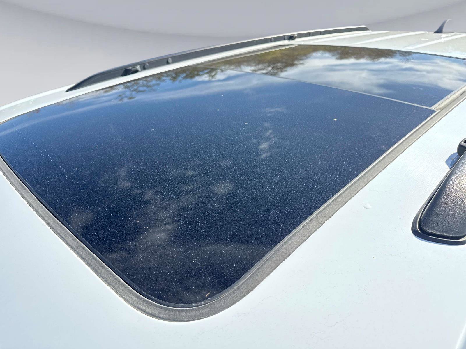 Used 2024 Jeep Grand Cherokee L Limited w/ Luxury Tech Group II image 39