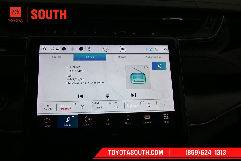 Used 2023 Jeep Grand Cherokee Limited AWD/4WD image 13