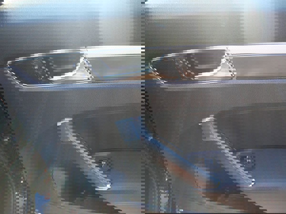 Used 2017 Volkswagen Passat 1.8T R-Line image 29