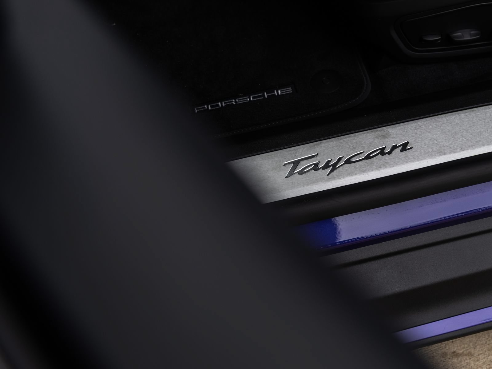 New 2026 Porsche Taycan RWD image 27