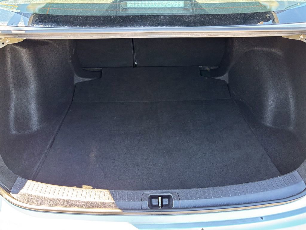 Used 2025 Toyota Corolla LE FWD image 41