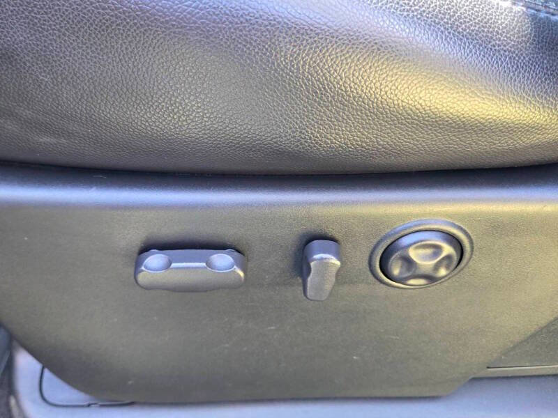 Used 2007 GMC Sierra 3500 SLT w/ Convenience Package image 25