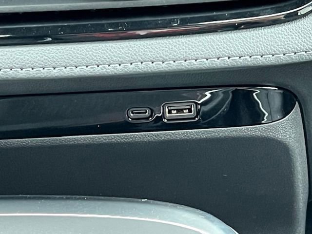 New 2025 Buick Enclave Sport Touring w/ Super Cruise Package image 24