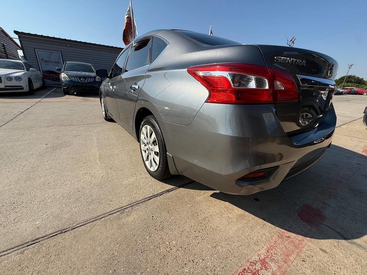 Used 2016 Nissan Sentra SV image 16