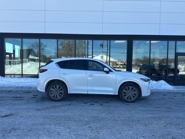 Used 2025 MAZDA CX-5 Signature image 2