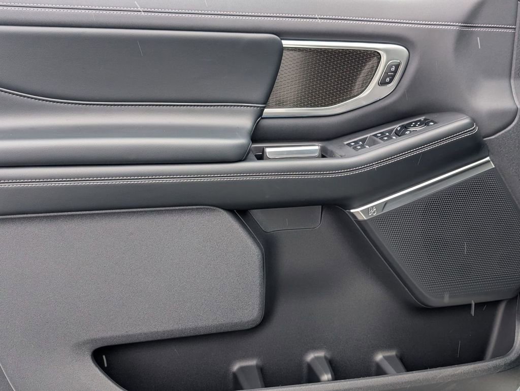 New 2025 Ford Expedition Platinum w/ Stealth Performance Package image 24