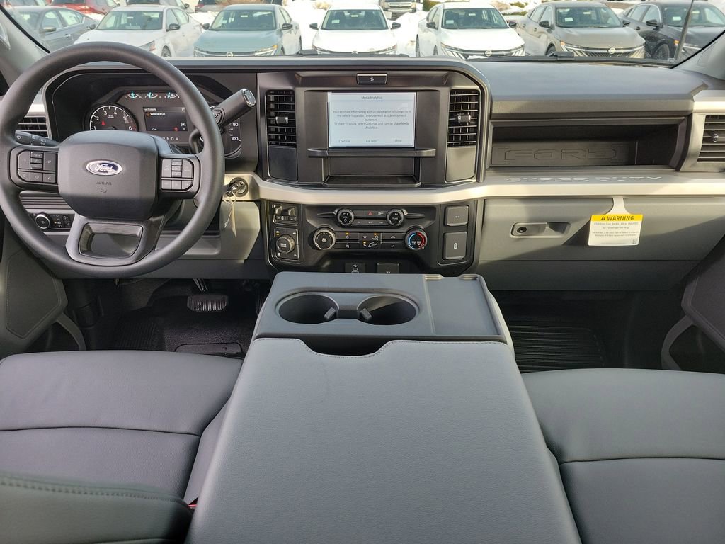 New 2026 Ford F250 XL w/ FX4 Off-Road Package image 11