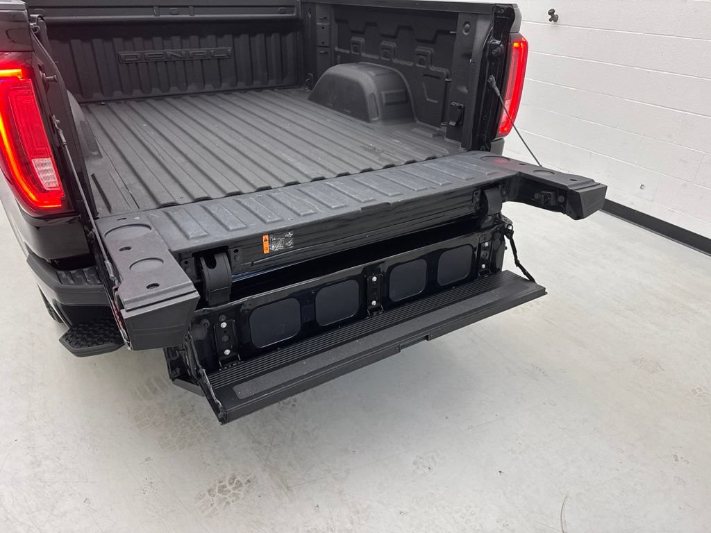 Used 2024 GMC Sierra 1500 Denali AWD/4WD image 7
