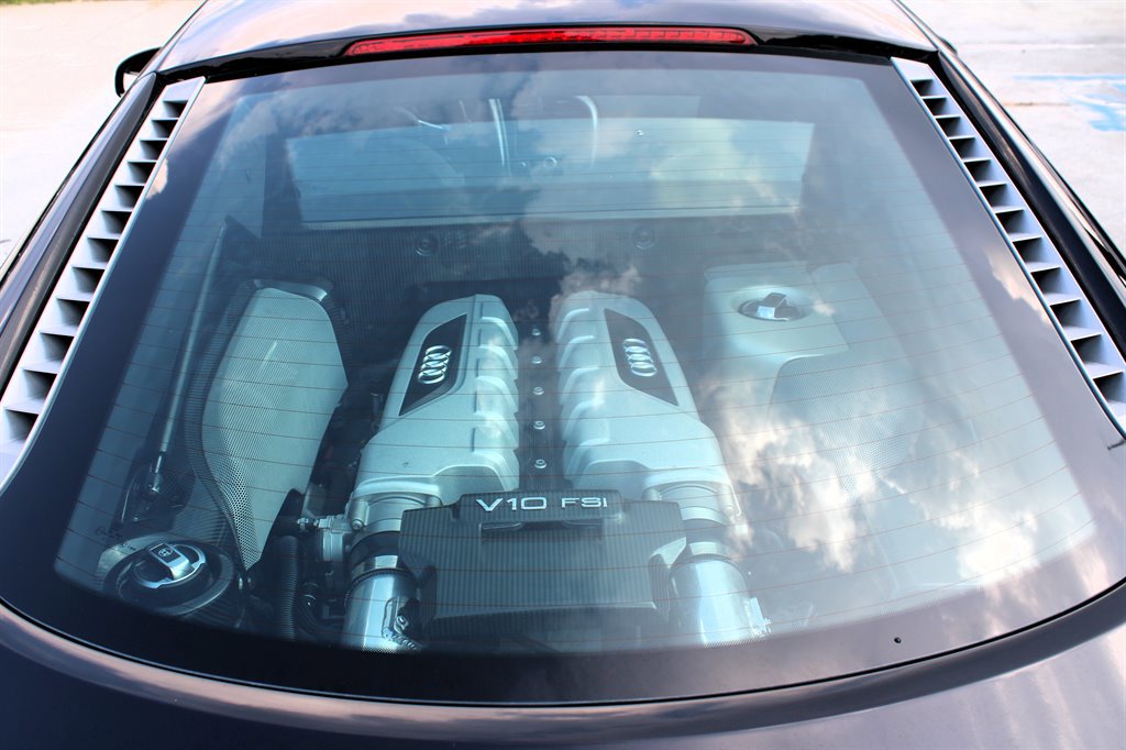 Used 2010 Audi R8 V10 image 45