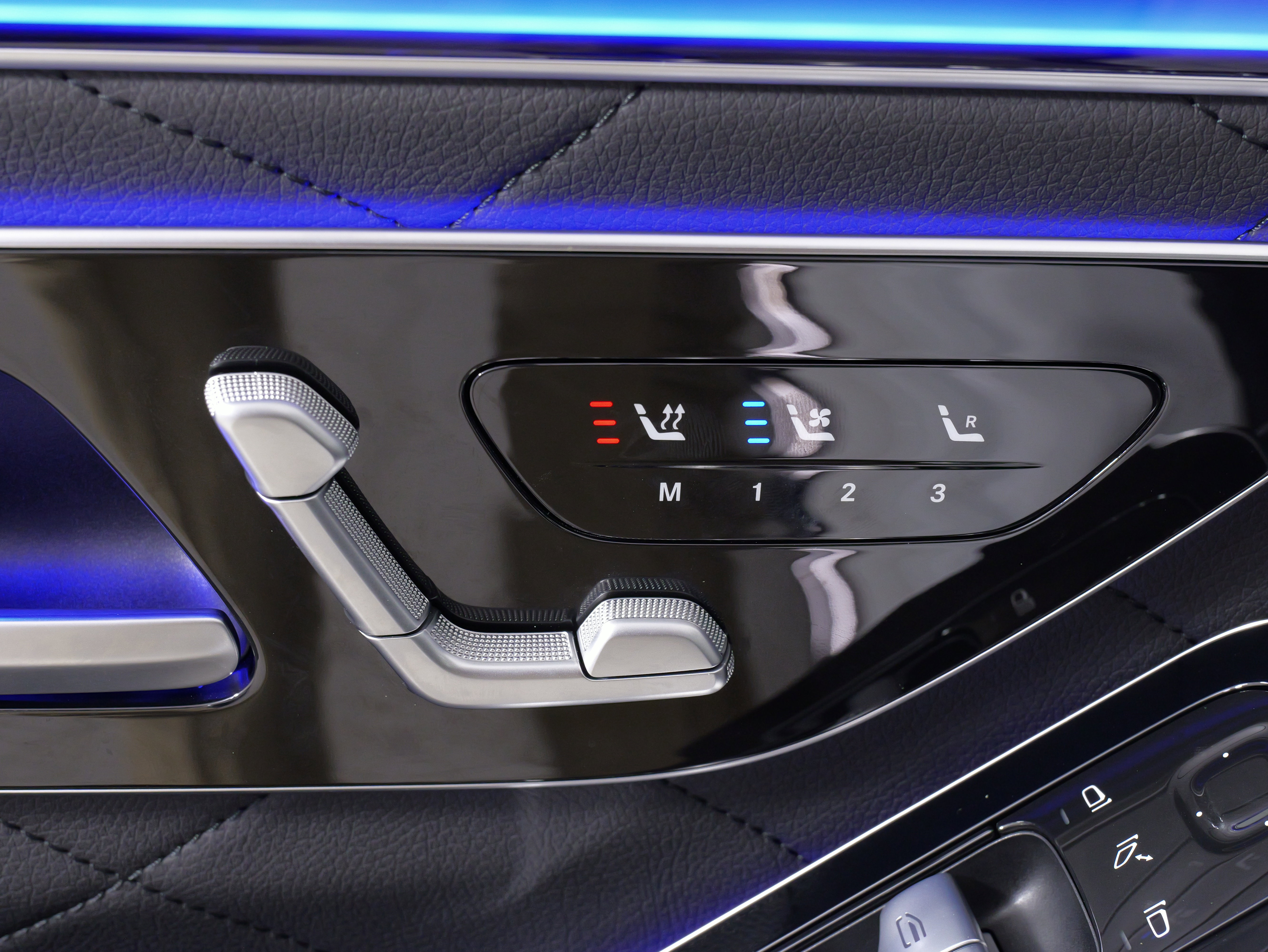 Used 2025 Mercedes-Benz S 580 4MATIC Sedan image 27