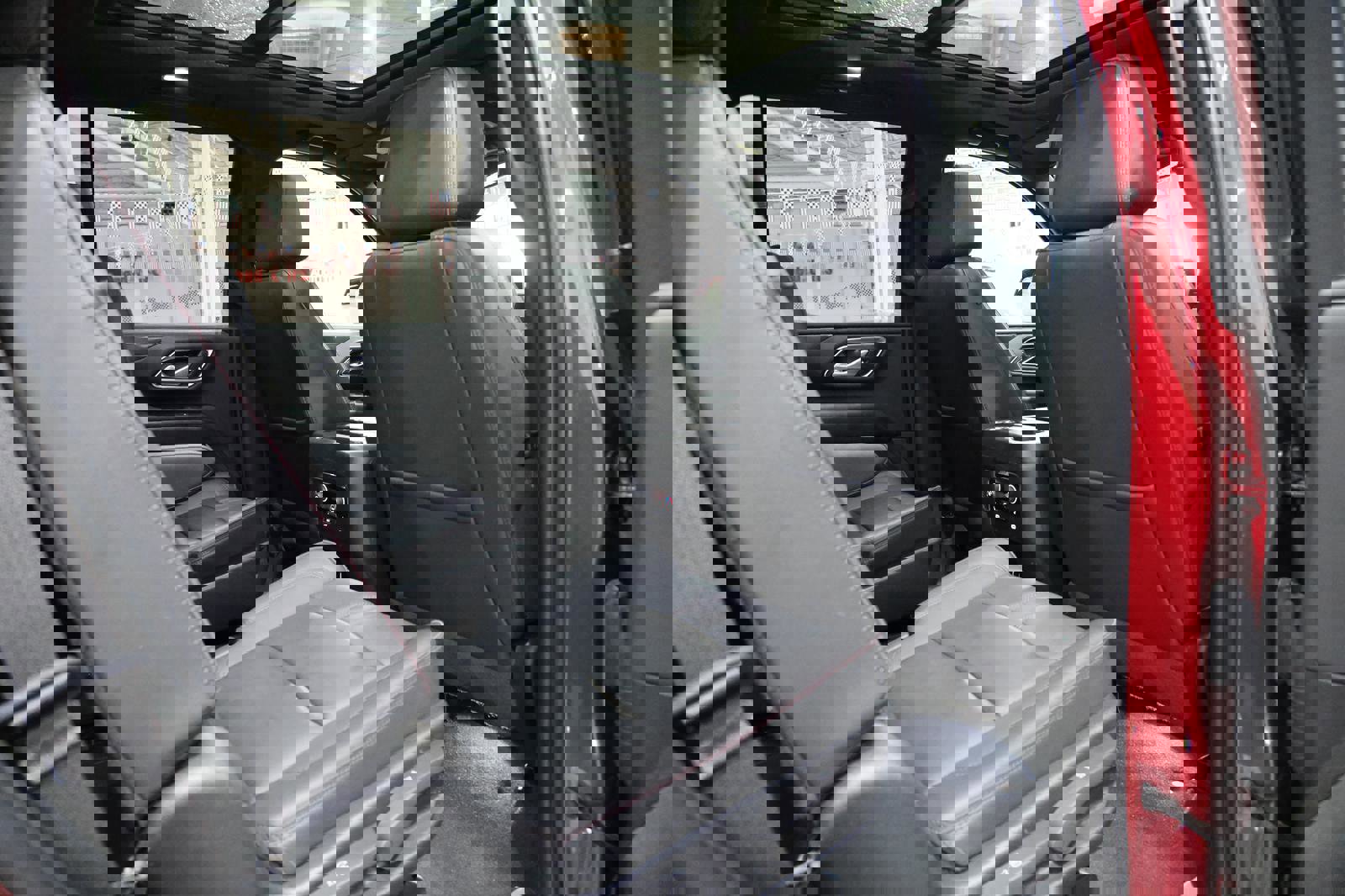 Used 2022 Chevrolet Tahoe RST w/ Luxury Package image 24