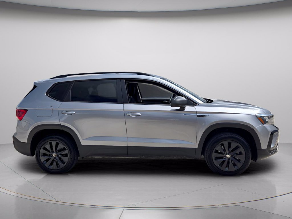 Used 2023 Volkswagen Taos S FWD image 7