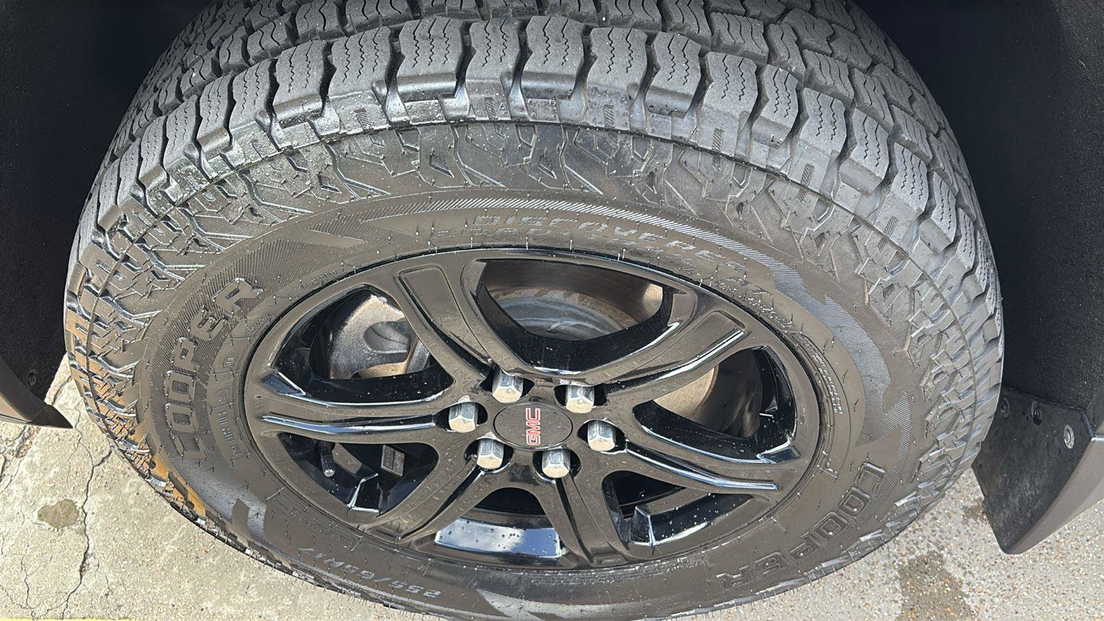 Used 2020 GMC Acadia AT4 w/ LPO, Roadside Safety Package AWD/4WD image 12