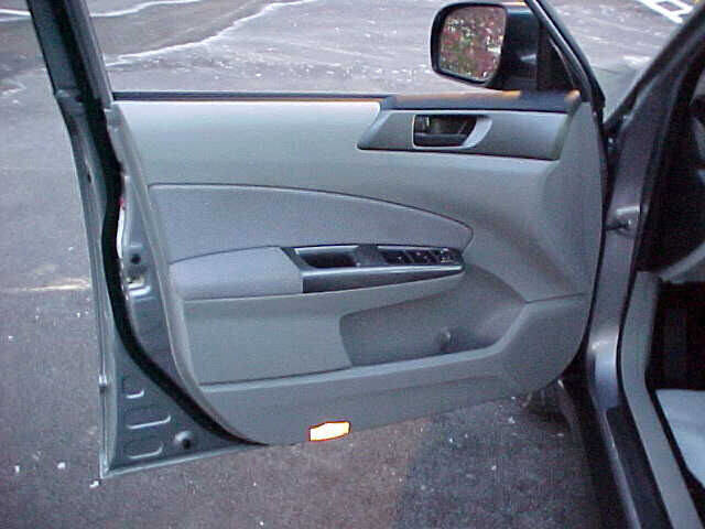 Used 2011 Subaru Forester 2.5X image 18