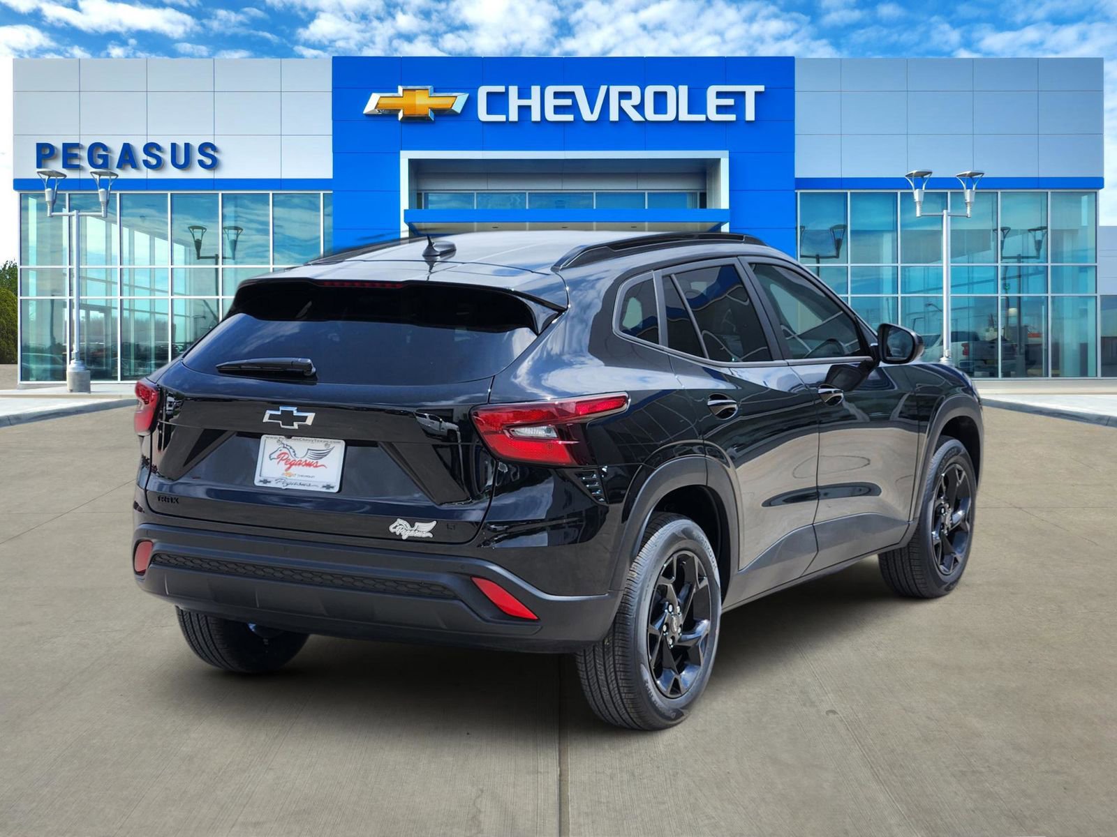 New 2026 Chevrolet Trax LT w/ Driver Confidence Package FWD image 5