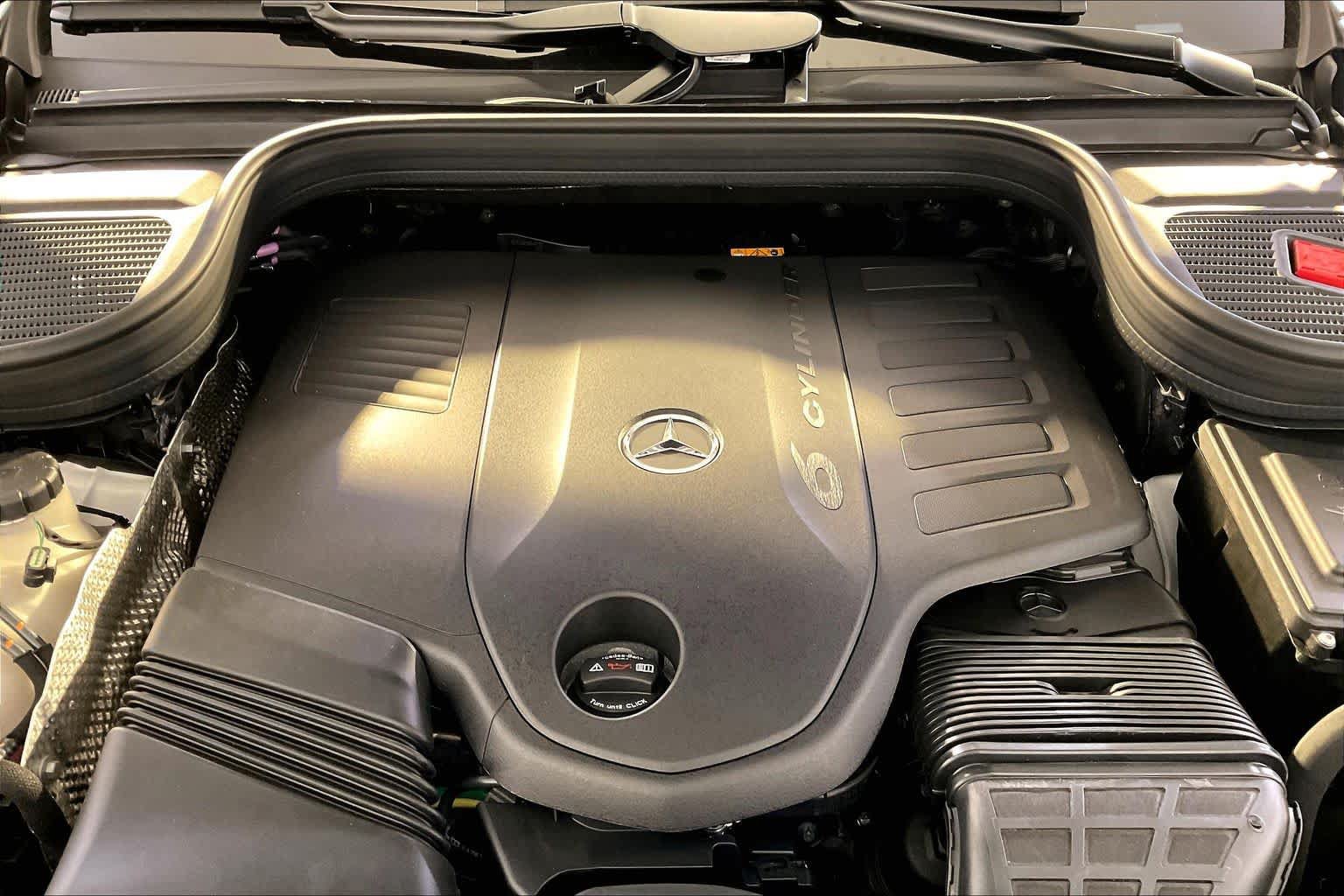 New 2027 Mercedes-Benz GLS 450 4MATIC image 14