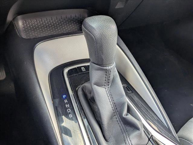Used 2021 Toyota Corolla LE image 12