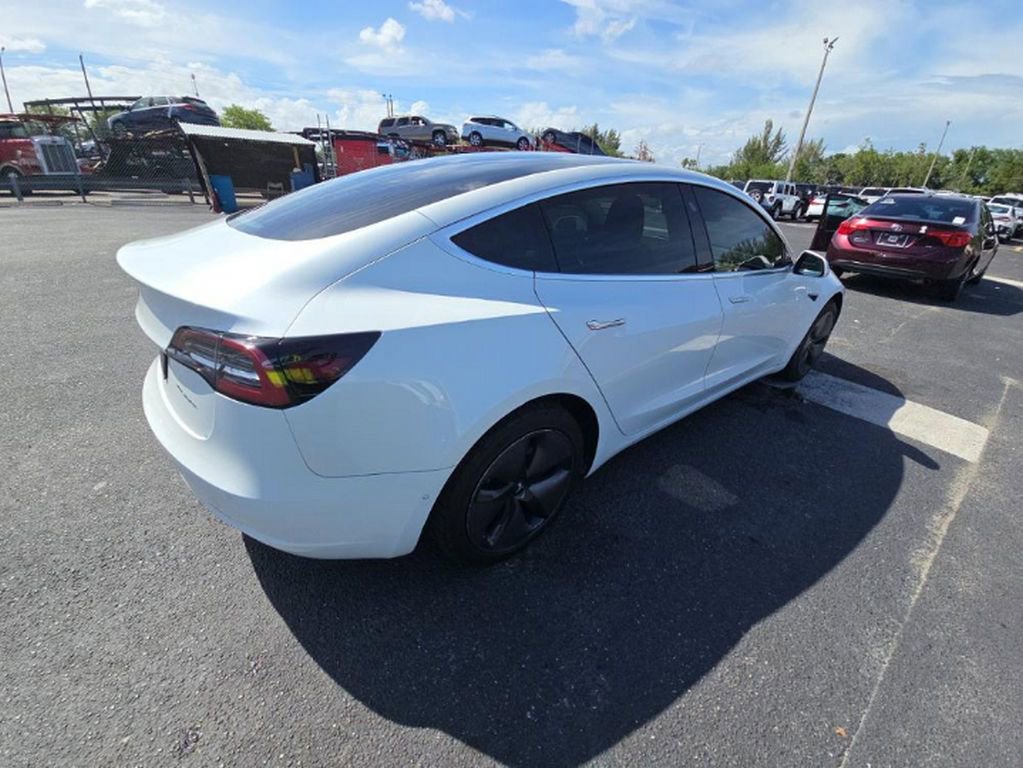 Used 2019 Tesla Model 3 Long Range image 4