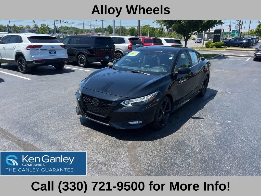 Used 2022 Nissan Sentra SR w/ Midnight Edition FWD image 2