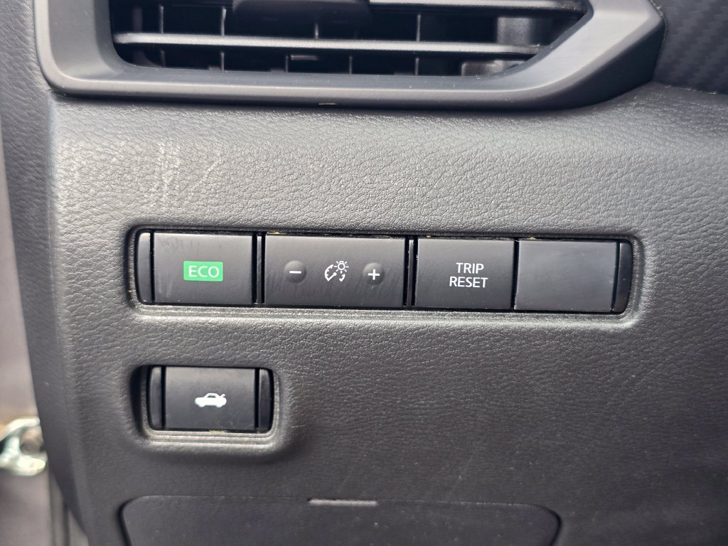 Used 2025 Nissan Sentra S FWD image 22