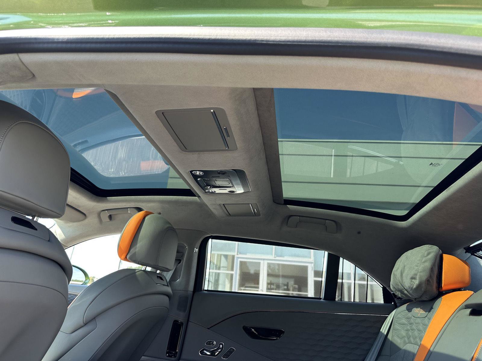 New 2025 Bentley Flying Spur Plug-In Hybrid AWD/4WD image 36