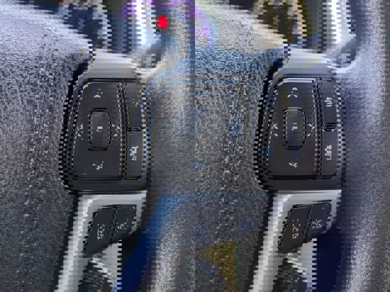 Certified 2018 Toyota Highlander LE FWD image 24