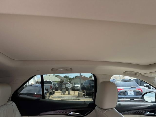 Used 2021 Buick Envision Avenir w/ Technology Package II FWD image 13