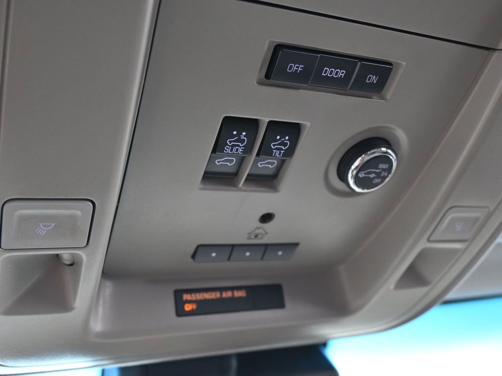 Used 2017 GMC Yukon SLT w/ Open Road Package image 31