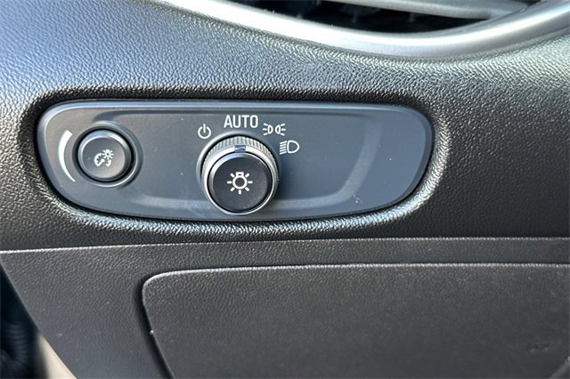 Used 2024 Chevrolet Malibu LT image 28