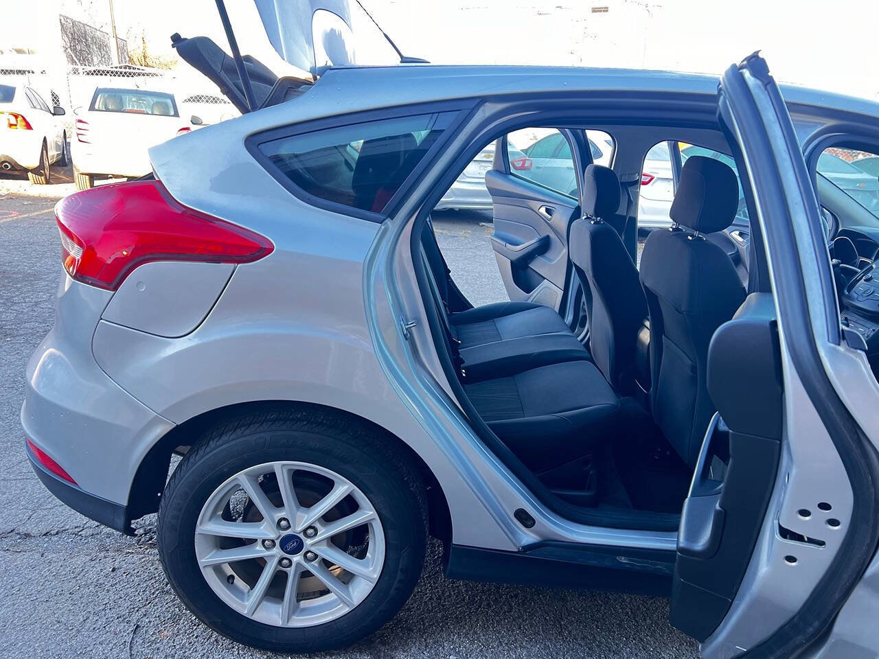 Used 2018 Ford Focus SE image 13